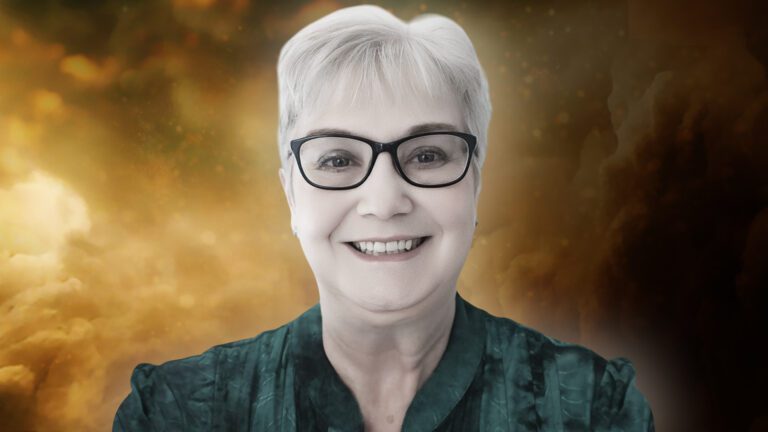 Karen Thomas: I Died on the Operating Table and Was Taken to the Book of Lives