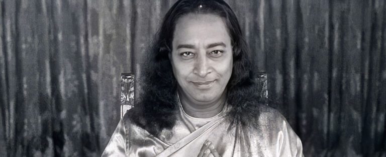 Paramahansa Yogananda: Life and Teachings of a Spiritual Master