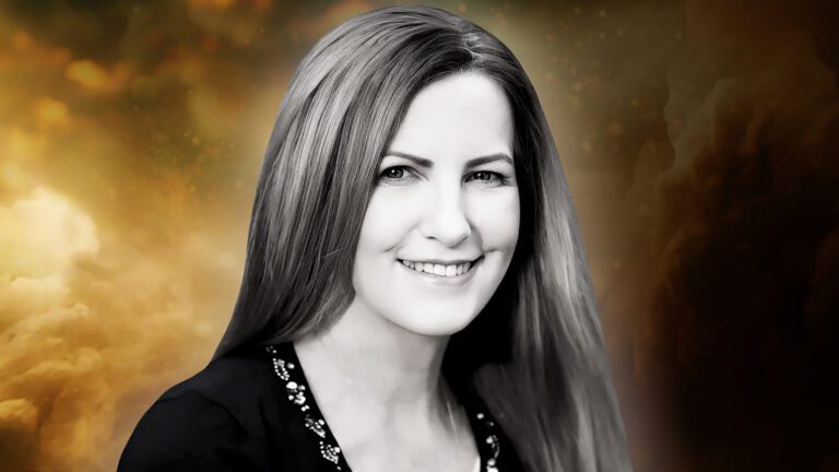 Lorna Byrne: She Died With Her Baby: Then Angels Told Her to GO Back